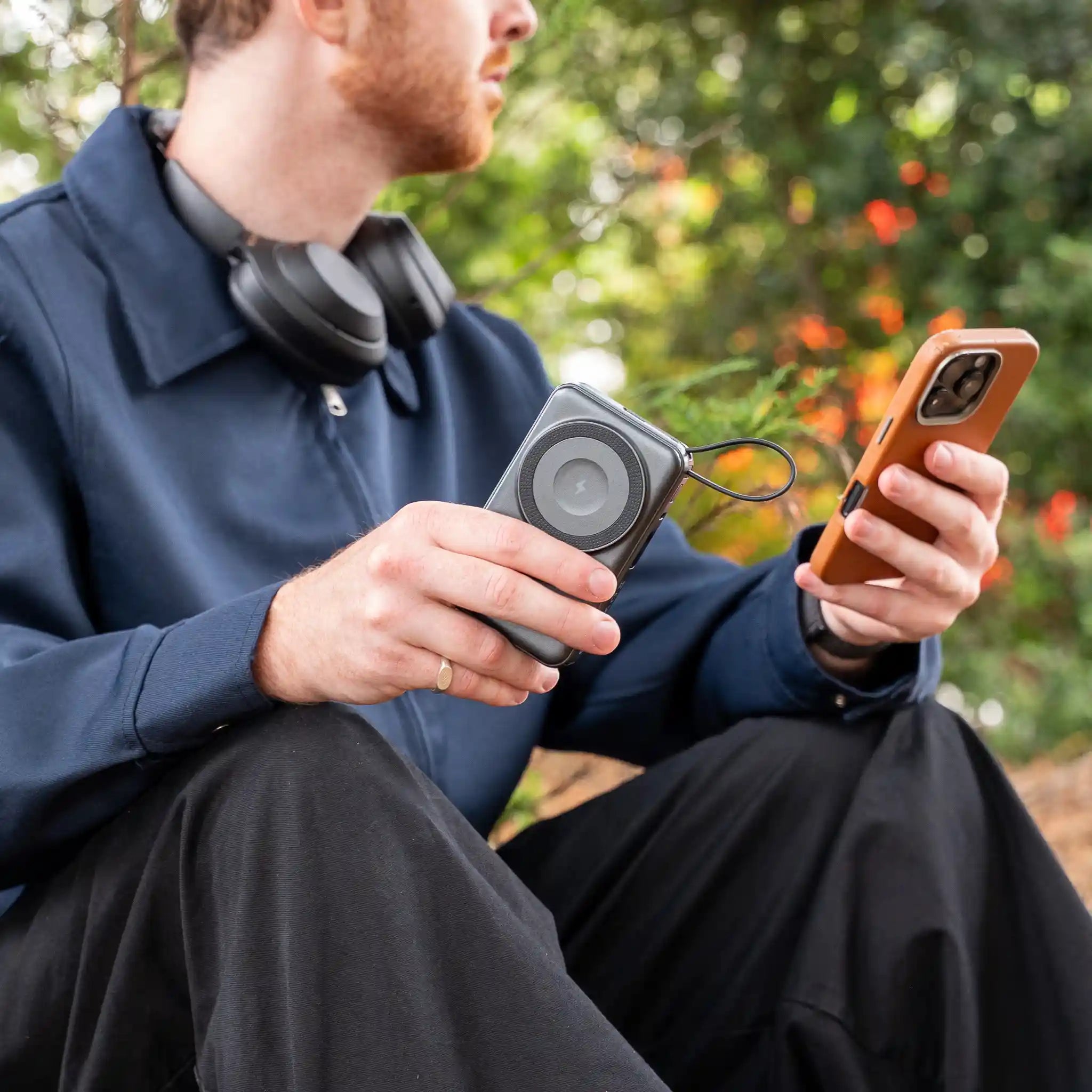 Dashed Roam® (5-in-1 Retractable Travel Charger)